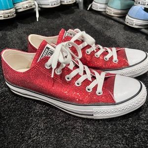 ❤️ Red Glitter Converse All Star Chucks low tops Sz 9 ❤️